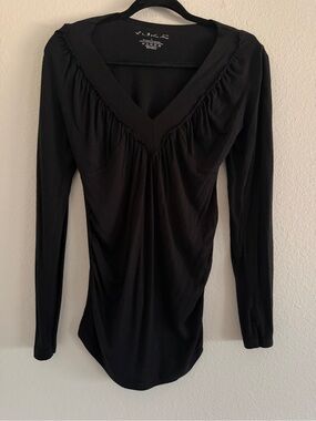 Yuka Black Ruched V-Neck Long Sleeve Stretch Top Y2K